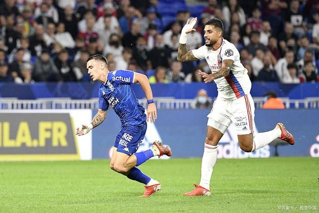罗马半场2-0领先谢里夫。